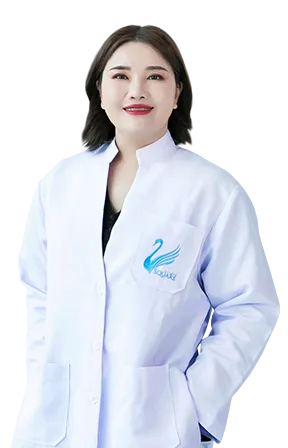 vsqclinic-bout-หมอเบส.png